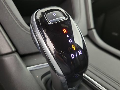 Used 2022 Cadillac XT5 Luxury FWD image 29
