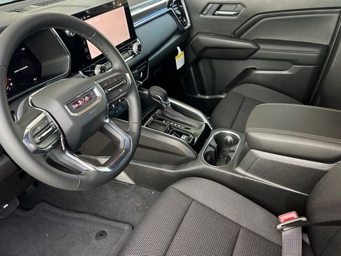 New 2026 GMC Canyon Elevation image 8