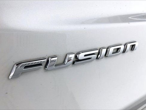 Used 2020 Ford Fusion Energi Titanium image 30