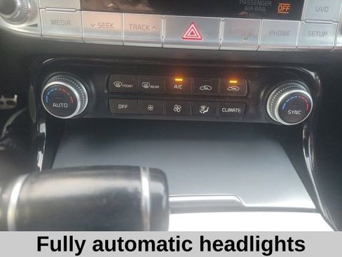 Used 2018 Kia Stinger GT image 8