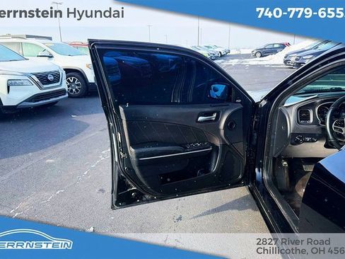 Used 2018 Dodge Charger R/T image 13