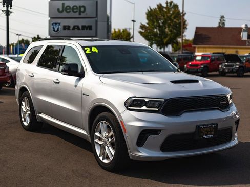 Used 2024 Dodge Durango R/T AWD/4WD image 6