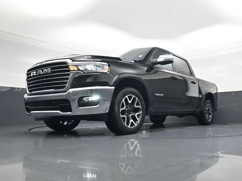 Used 2025 RAM 1500 Laramie AWD/4WD image 20