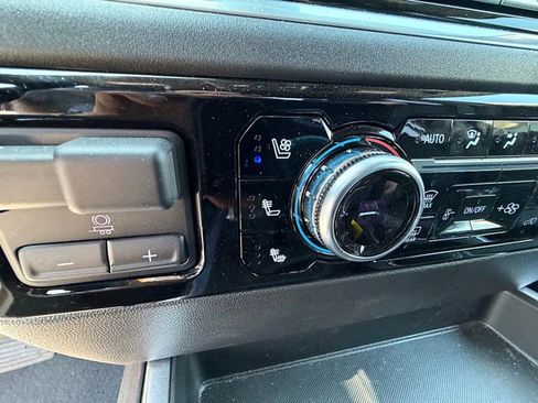 Used 2026 GMC Sierra 1500 SLT w/ SLT Premium Package AWD/4WD image 47