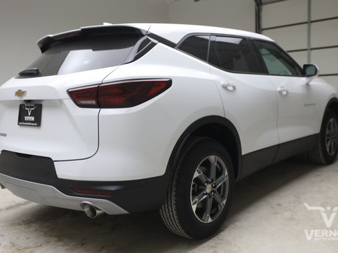 New 2026 Chevrolet Blazer LT FWD image 5