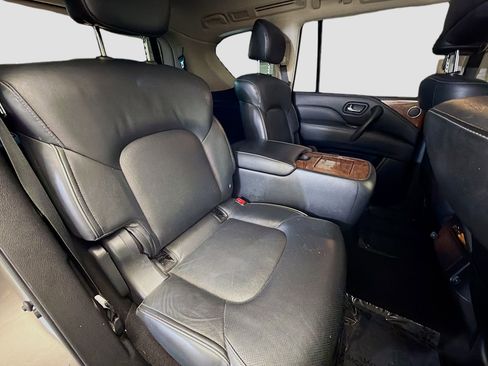 Used 2019 INFINITI QX80 Luxe image 16