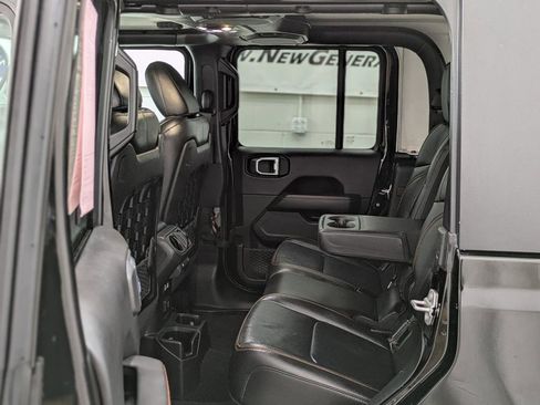 Used 2023 Jeep Gladiator Mojave w/ Dual Top Group AWD/4WD image 13