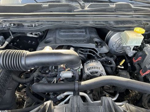 Used 2019 RAM 1500 Laramie image 34