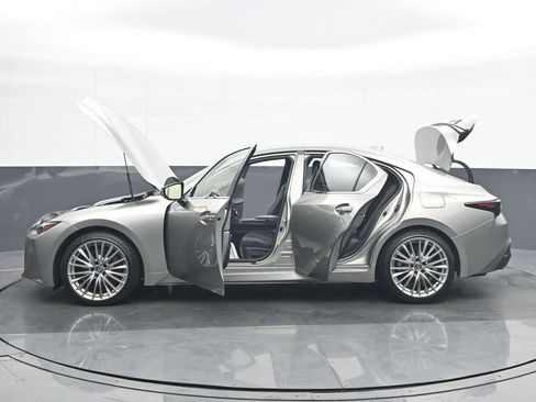 Used 2023 Lexus IS 300 AWD w/ Premium Package image 36