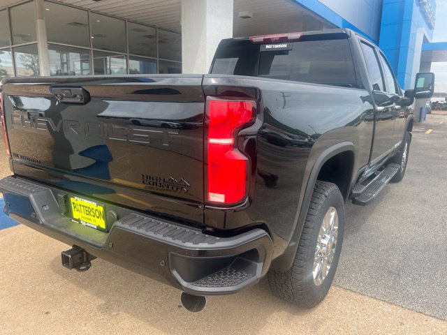 New 2026 Chevrolet Silverado 2500 High Country w/ Technology Package AWD/4WD image 13