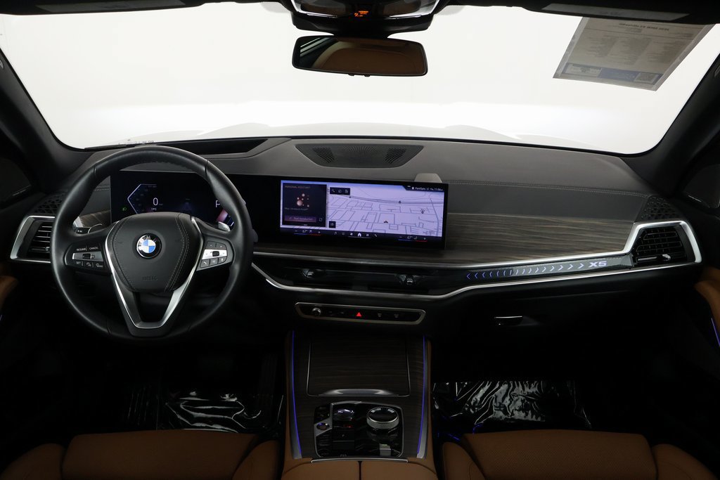Certified 2026 BMW X5 sDrive40i w/ Executive Package RWD image 8