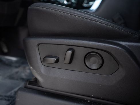 Used 2024 GMC Sierra 1500 SLT image 31