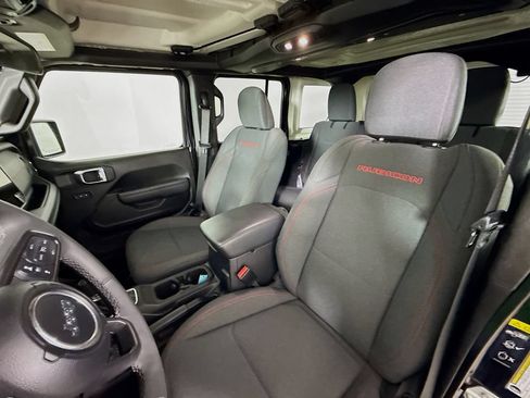 Used 2025 Jeep Wrangler Unlimited Rubicon AWD/4WD image 11
