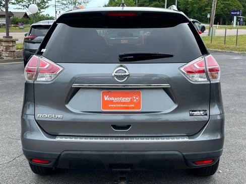 Used 2016 Nissan Rogue S w/ Appearance Package FWD image 7