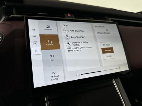 Certified 2025 Land Rover Range Rover Velar Dynamic HSE image 20