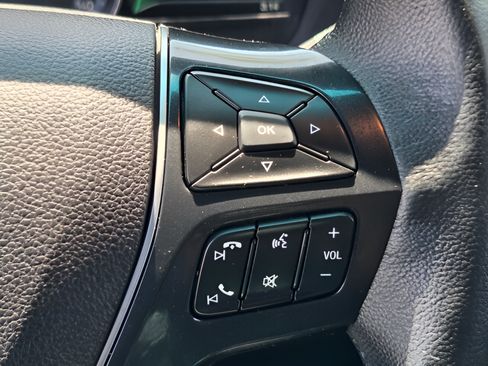 Used 2018 Ford Explorer Limited FWD image 17