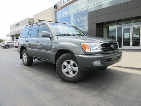 Used 2000 Toyota Land Cruiser AWD/4WD image 13