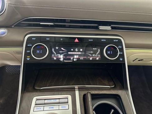 Used 2023 Genesis GV80 2.5T w/ Prestige 20" Package image 23