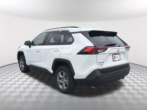 Certified 2025 Toyota RAV4 XLE FWD image 15