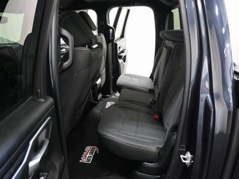 Used 2019 RAM 1500 Big Horn image 11