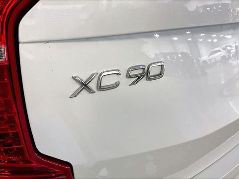 Used 2021 Volvo XC90 T6 R-Design w/ Advanced Package AWD/4WD image 10