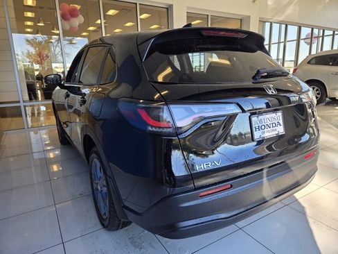 New 2026 Honda HR-V LX image 8