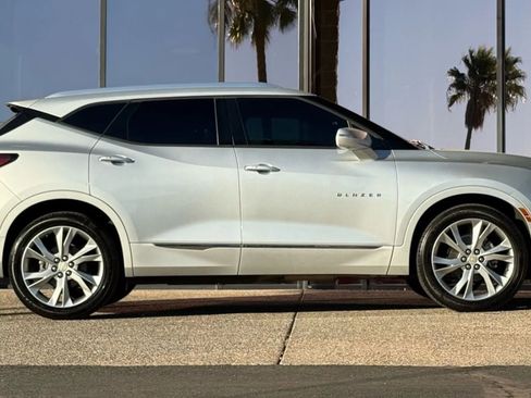 Used 2019 Chevrolet Blazer Premier w/ Sun and Wheels Package image 16