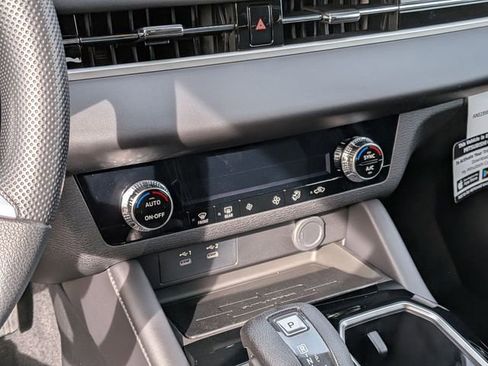 New 2026 Mitsubishi Outlander ES image 20