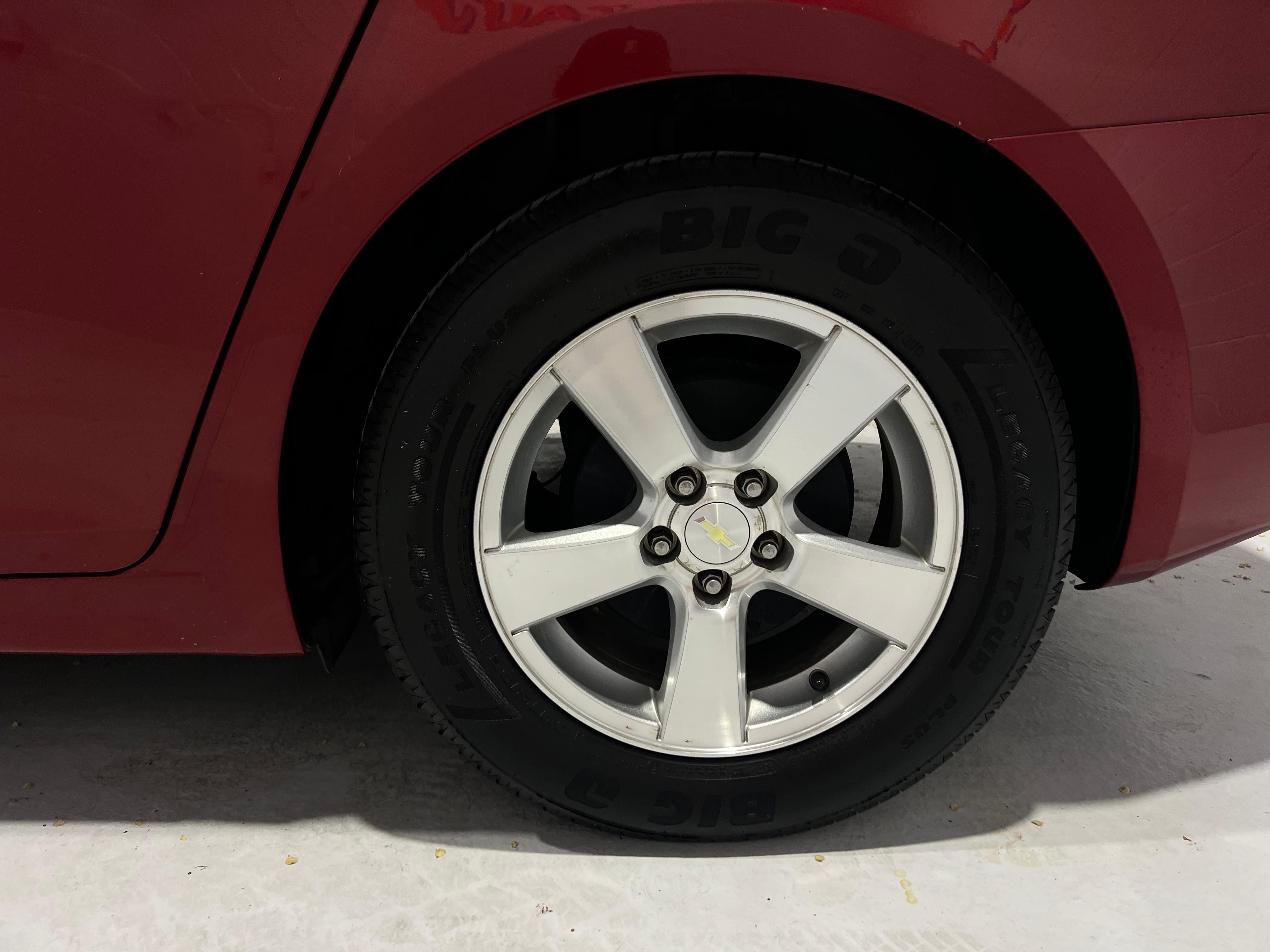 Used 2013 Chevrolet Cruze LT w/ Enhanced Safety Package FWD image 9