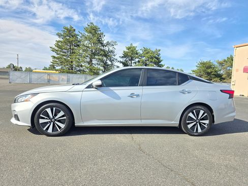 Used 2021 Nissan Altima 2.5 SV FWD image 34