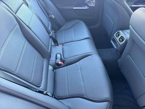 Used 2026 Mercedes-Benz C 300 Sedan image 31