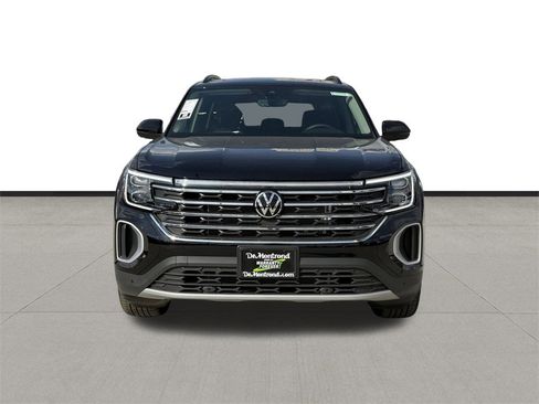 New 2026 Volkswagen Atlas SE image 2