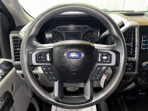 Used 2018 Ford F250 XL w/ Power Equipment Group AWD/4WD image 18