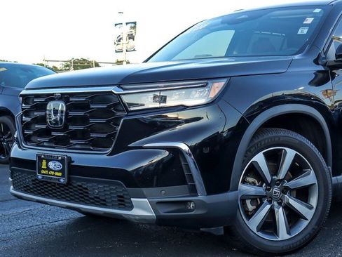 Used 2024 Honda Pilot Elite image 3