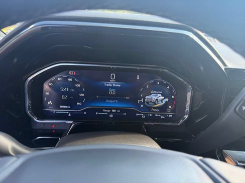 Certified 2025 Chevrolet Silverado 2500 High Country w/ Technology Package AWD/4WD image 16