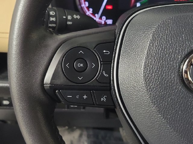 Used 2024 Toyota RAV4 XLE Premium FWD image 25