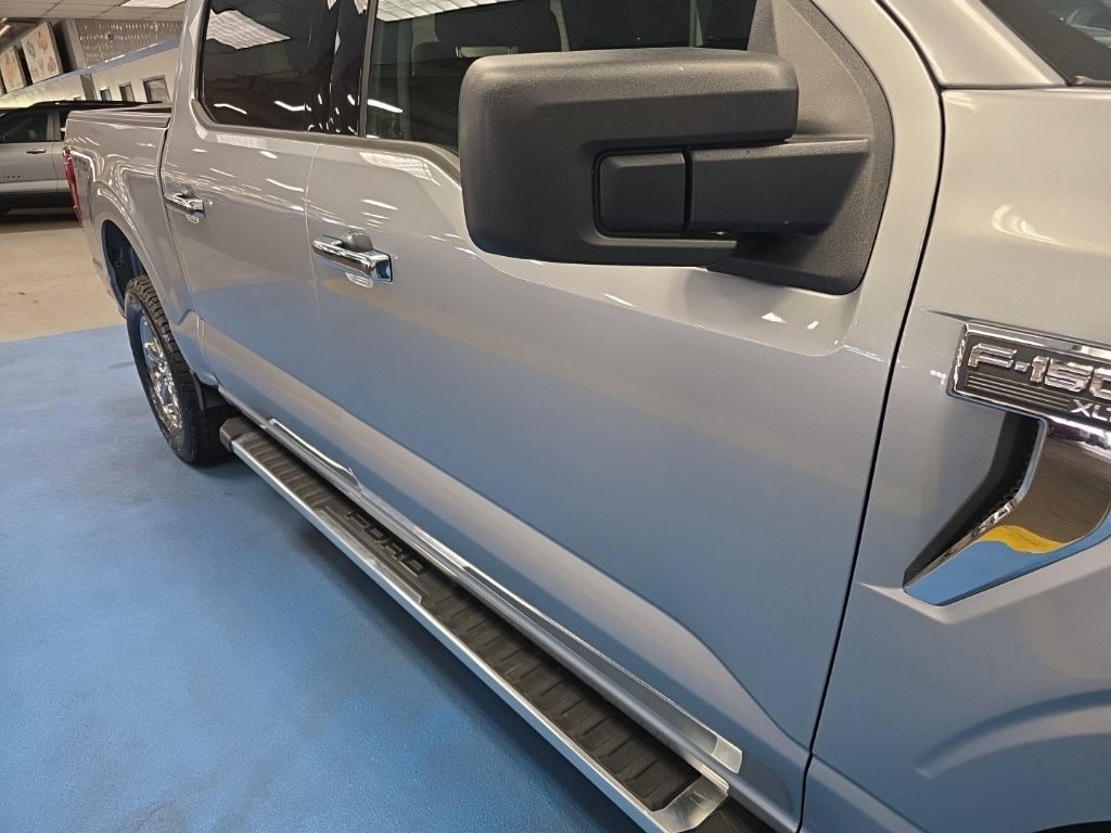 Used 2025 Ford F150 XLT w/ Equipment Group 301A Standard AWD/4WD image 6