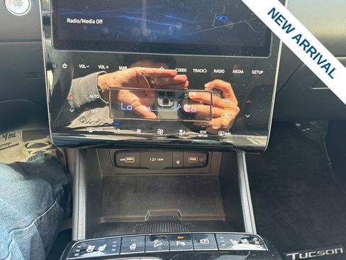 Used 2022 Hyundai Tucson Limited image 25