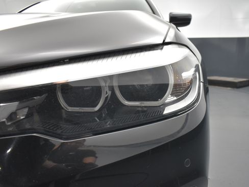 Used 2019 BMW 530i xDrive w/ Convenience Package image 5