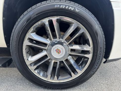 Used 2013 Cadillac Escalade Premium image 10