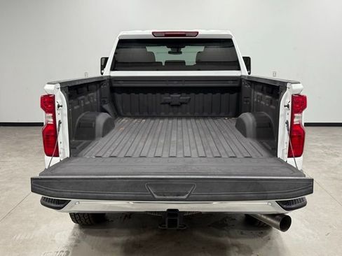 Used 2024 Chevrolet Silverado 2500 LT image 12