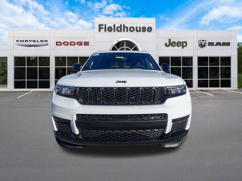 New 2025 Jeep Grand Cherokee L Altitude image 3