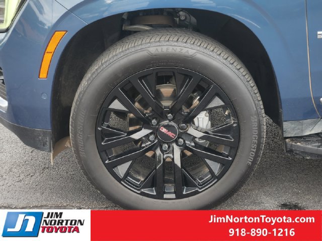 Used 2026 GMC Yukon Denali AWD/4WD image 13