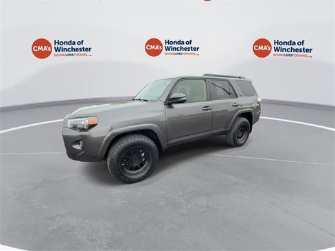 Used 2018 Toyota 4Runner SR5 Premium image 5
