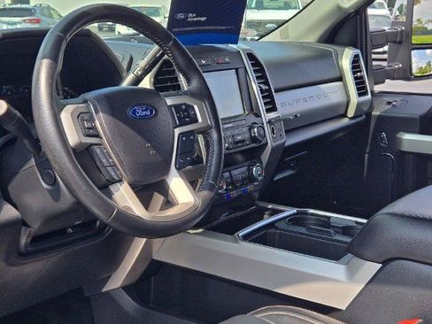 Certified 2019 Ford F250 Lariat w/ Lariat Ultimate Package AWD/4WD image 27