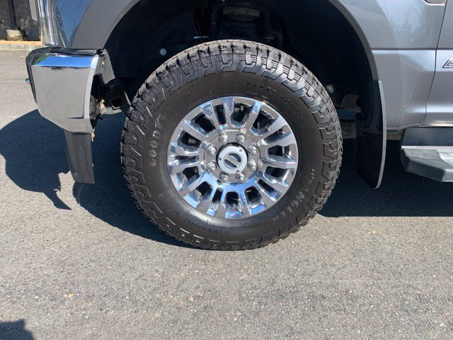 Used 2022 Ford F350 XLT w/ XLT Premium Package AWD/4WD image 9