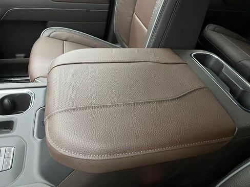 New 2025 GMC Sierra 1500 Denali w/ Denali Reserve Package image 27