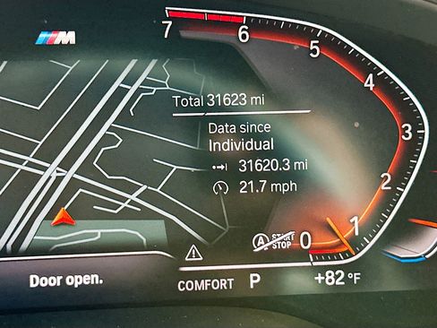 Certified 2024 BMW X4 xDrive30i w/ Premium Package image 12