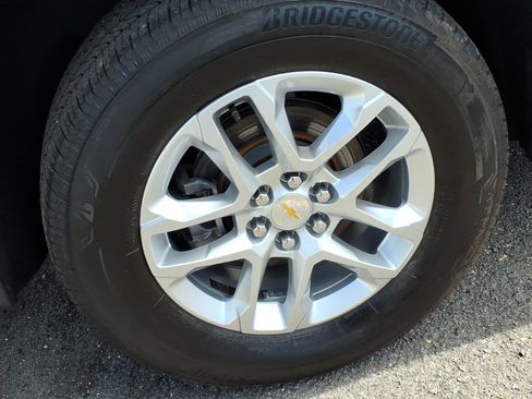 Certified 2023 Chevrolet Traverse LS w/ Safety Package AWD/4WD image 8