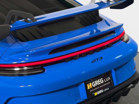 Used 2022 Porsche 911 GT3 RWD image 11